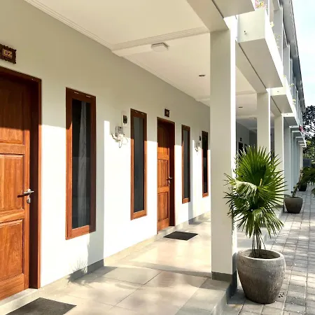 Charlie Guest House-2