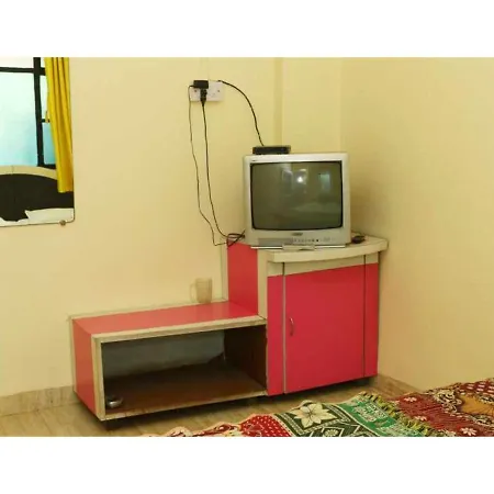 Geeta Lodge, Solapur-2