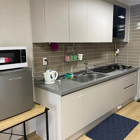 Spacious Luxury Condo W/ Kitchen Beside Hilton Clark D'Heights-2