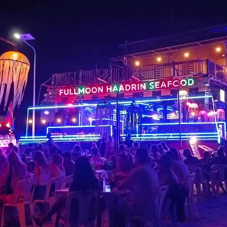 Full Moon Central Party Hotel-3