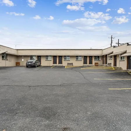 Selkirk Motel-2
