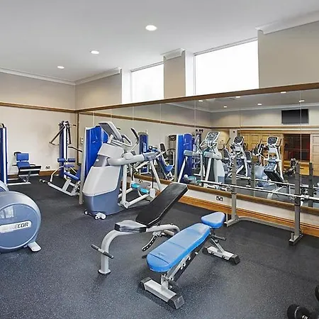 Premier Inn Inverness Centre-3
