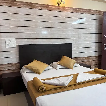 Yamuna Vihar Toursit Home-3
