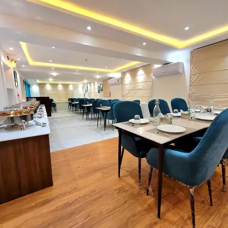 Hotel Royal Plaza-2