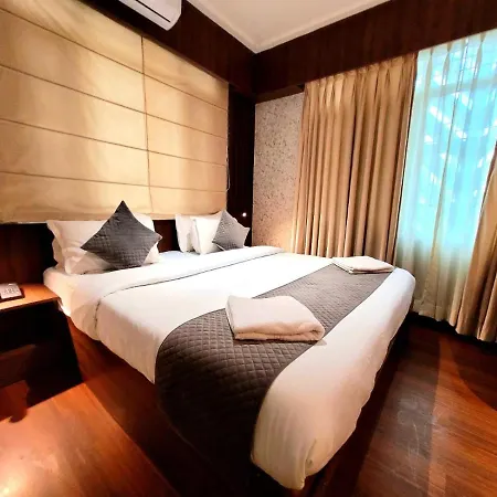 Hotel Royal Plaza-3
