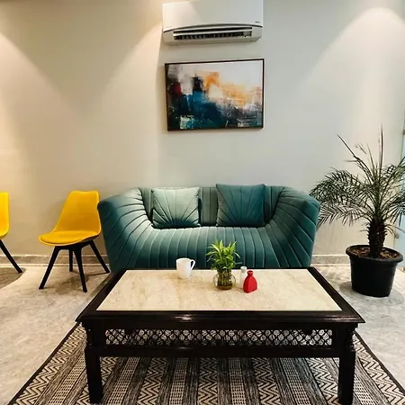 Bluo 1Bhk Suite - Balcony, Lift, Gym, Parking-2
