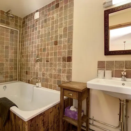 Lowthwaite B&B-2