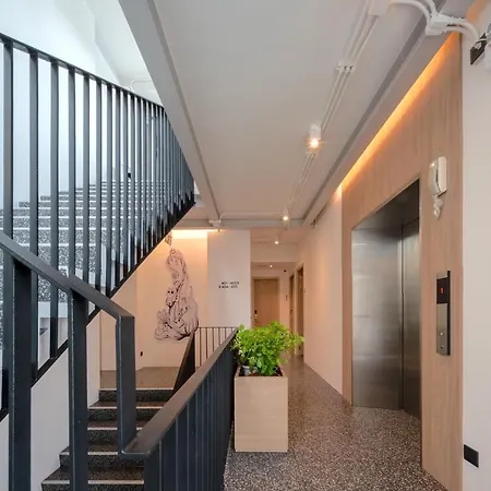 Zen Master Hotel-2