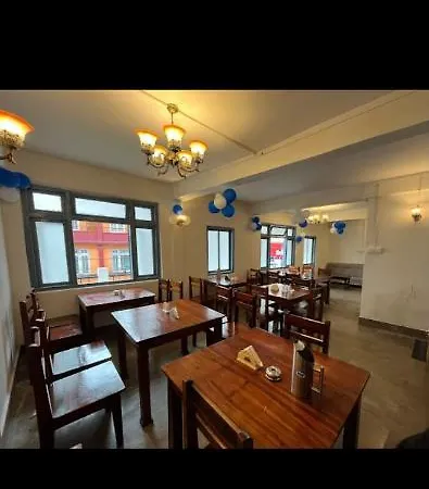 Hotel White Lotus-2