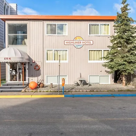 Highliner Hotel - Queen Suites-2