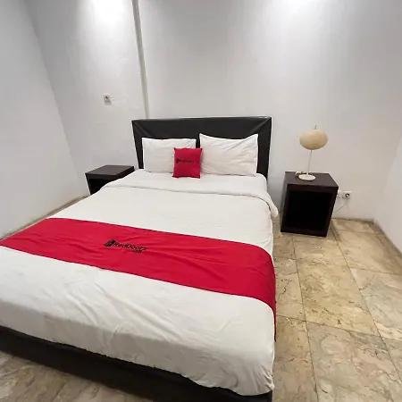 RedDoorz near Kantor Walikota Manado-2
