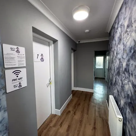 Billy'S Place-3