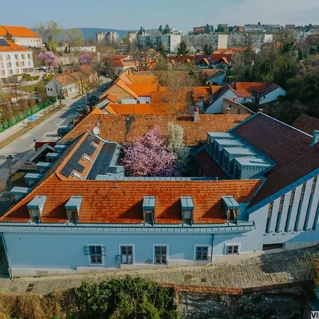 Bazilika alatt Panzió-3