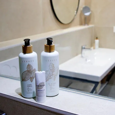 VALOLA Boutique Rooms-3