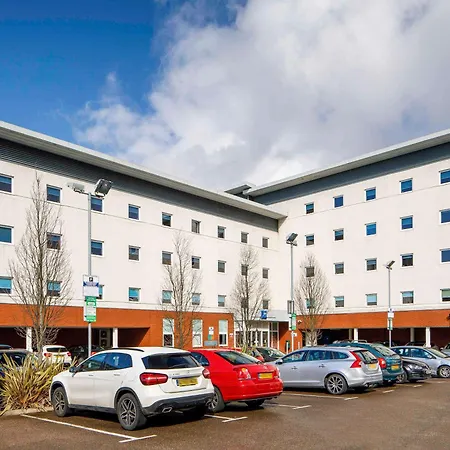 Ibis Budget Cardiff Centre-2