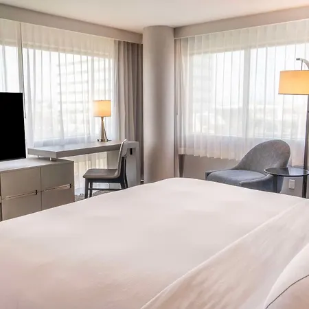 Doubletree By Hilton Orange County Airport-2