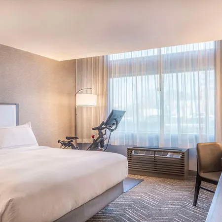 Doubletree By Hilton Orange County Airport-3