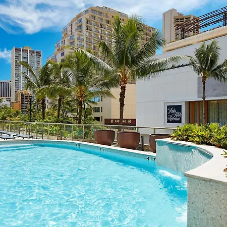 Hilton Garden Inn Waikiki Beach-2