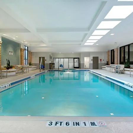 Embassy Suites By Hilton Jacksonville Baymeadows-3