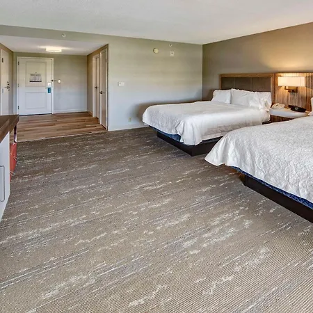 Hampton Inn & Suites Fort Myers Estero-2