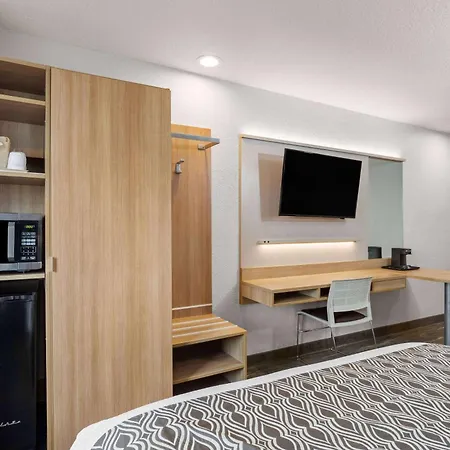 Microtel Inn And Suites - Zephyrhills-2