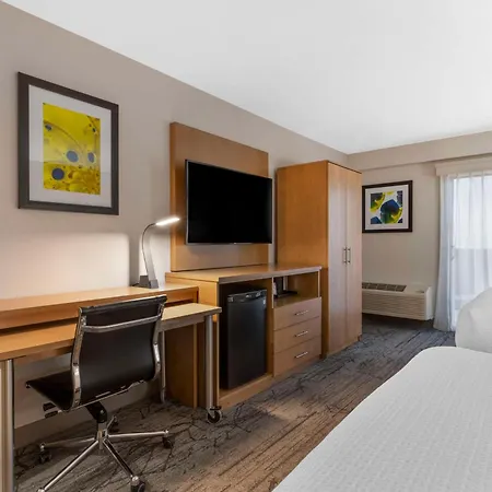 Best Western Red Coach Inn-3