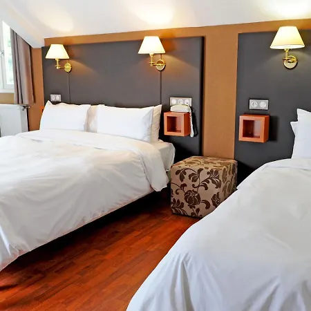 Logis Hotel La Breche De Roland-3