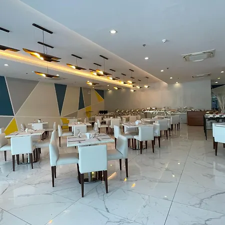Golden Peak Hotel & Suites-2