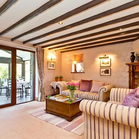 Hill Crest Country Guest House-2