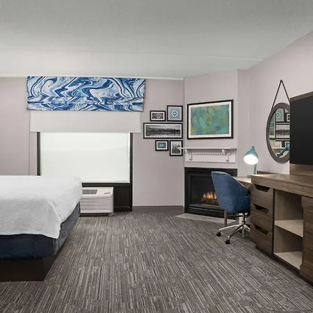 Hampton Inn Easton-2