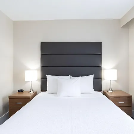 Sandman Hotel Grande Prairie-3