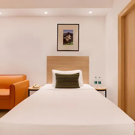 Lemon Tree Hotel Hinjewadi Pune-3