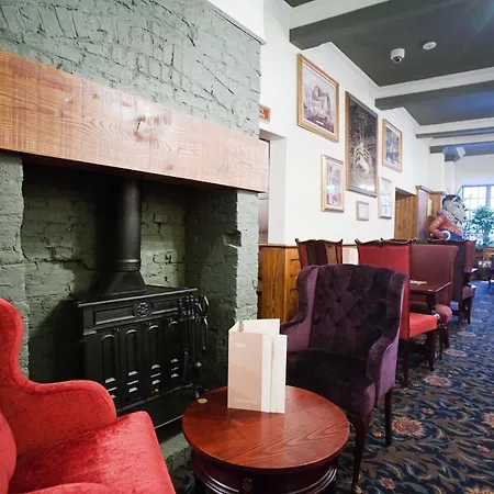 The Unicorn Hotel Wetherspoon-2