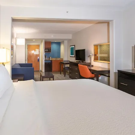 Holiday Inn Express & Suites Jacksonville Airport By Ihg-2