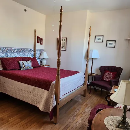 Louisbourg Harbour Inn-3
