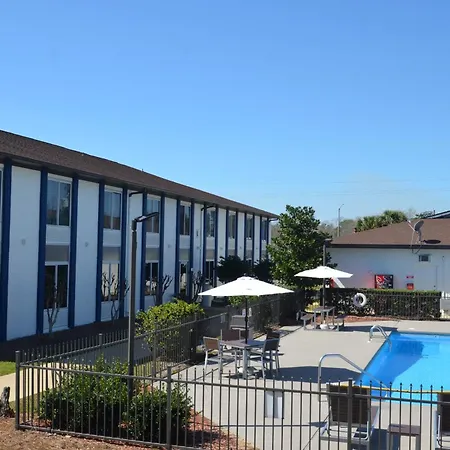 Americas Best Value Inn & Suites-Foley - Fully Renovated-2