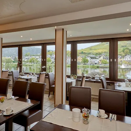Mayer's Weinhotel-2