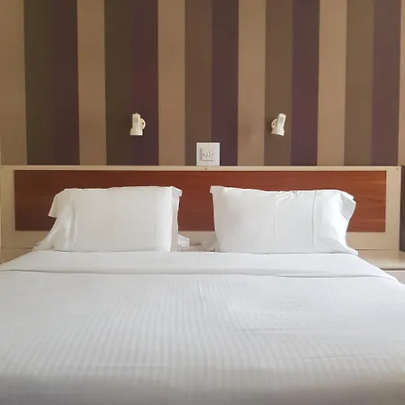 Norfolk Hotel-2