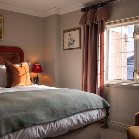 Bedford Arms Hotel-3