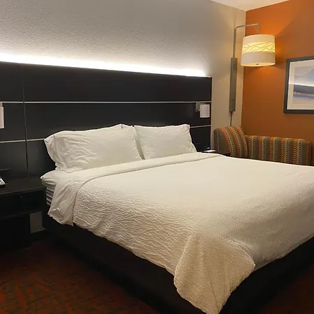 Holiday Inn Express Metropolis By Ihg-2
