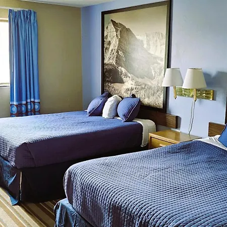 Grizzly Inn-2