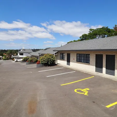Bk'S Pohutukawa Lodge-3