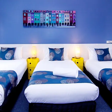 Crescent Motel Taree-3