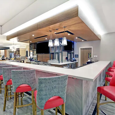 Hilton Garden Inn Houston Hobby Airport-3
