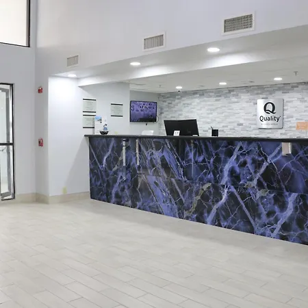 Quality Inn & Suites Buda-2