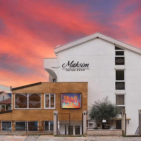 Hotel Maksim-3