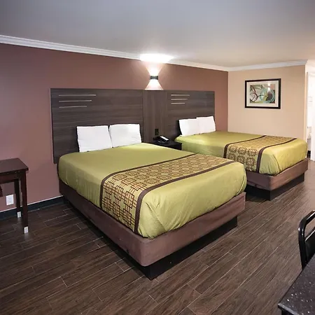 Rodeway Inn & Suites Bellflower-3
