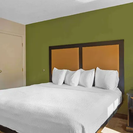 Extended Stay America Suites - Chicago - Lombard - Yorktown Center-3
