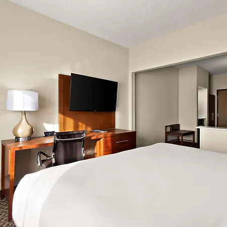 Comfort Suites University-2