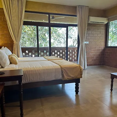 Amara Ayurveda Retreat: Eco-Living Overlooking Western Ghats-3
